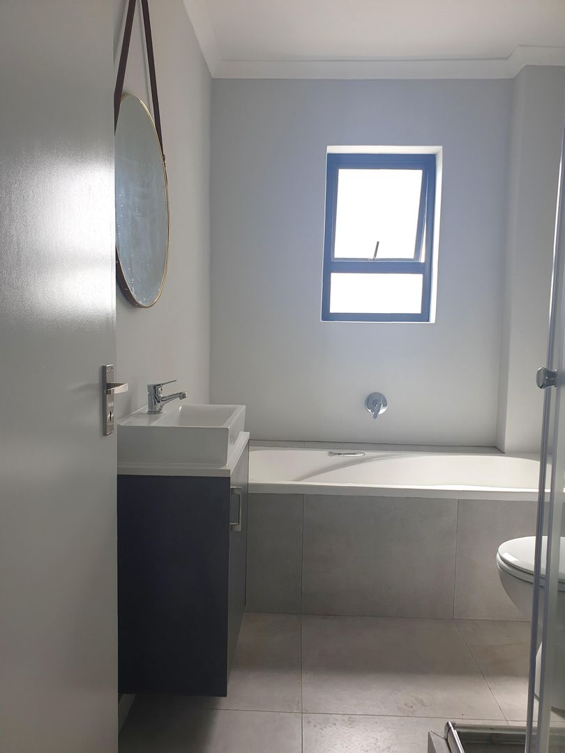 2 Bedroom Property for Sale in Parklands East Western Cape